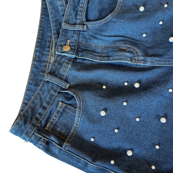 Blue Embellished with pearl looking gems Women Jeans - Picture 3 of 6